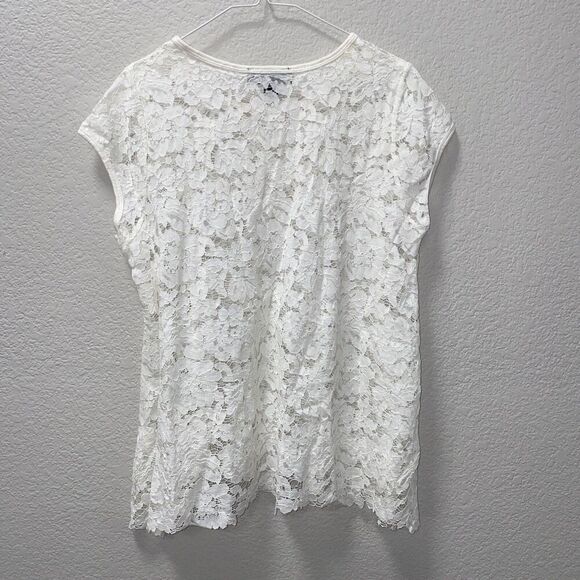 Karen Kane Floral Lace Shark Bite Hem Top Women Size M White Pull On Relaxed Fit - Picture 3 of 6